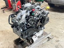 Load image into Gallery viewer, Subaru EJ20 SOHC Engine EJ202 Legacy Forester Outback Replacement EJ252
