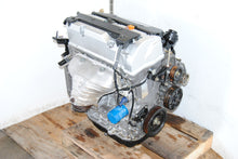Load image into Gallery viewer, Honda CRV Engine 2002 2003 2004 2005 2006 K24A Replacement K24A1
